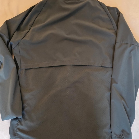 Nike men’s Windrunner - Picture 3 of 3